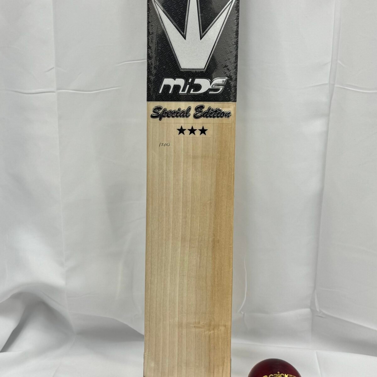 Laminate Two Piece Cricket Bat