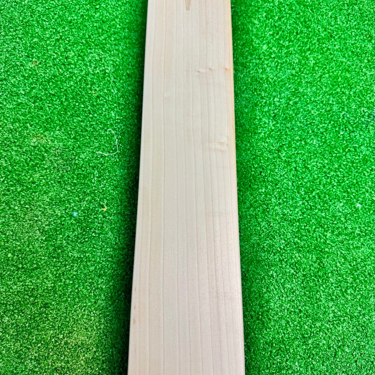 UK Made English Willow Bat Grade 1 (1195 grams 2.10oz)
