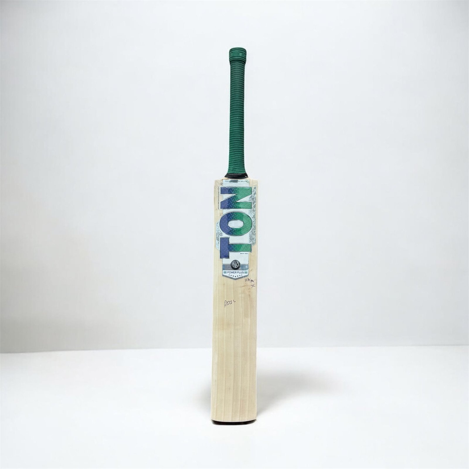 TON Power Plus English Willow Cricket Bat (No2 1175)